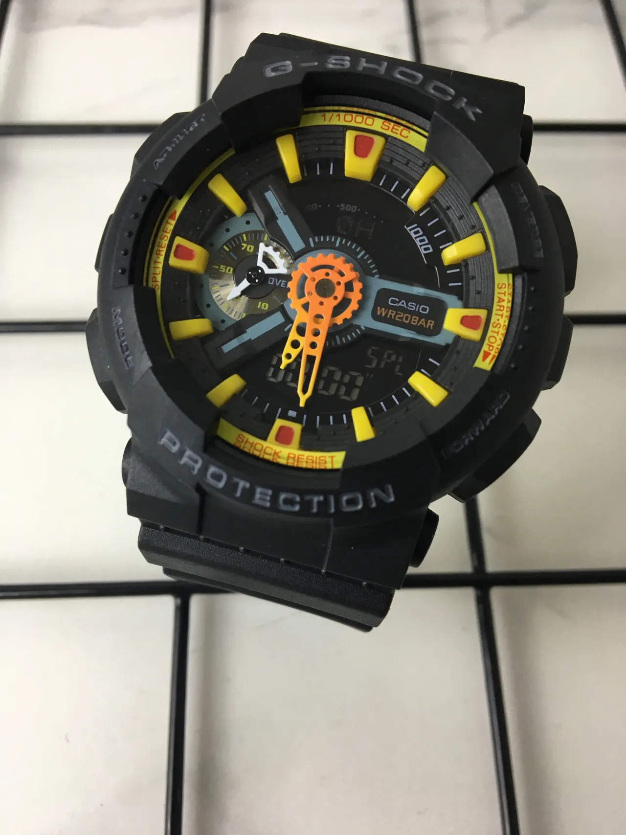 Casio G-Shock GA-100 黑色 黄色 橙色 运动手表 2