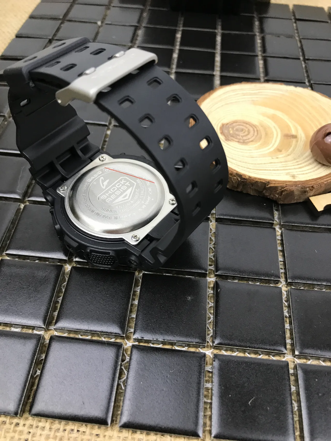 Casio G-Shock GA-100 磨砂黑树脂运动手表 10
