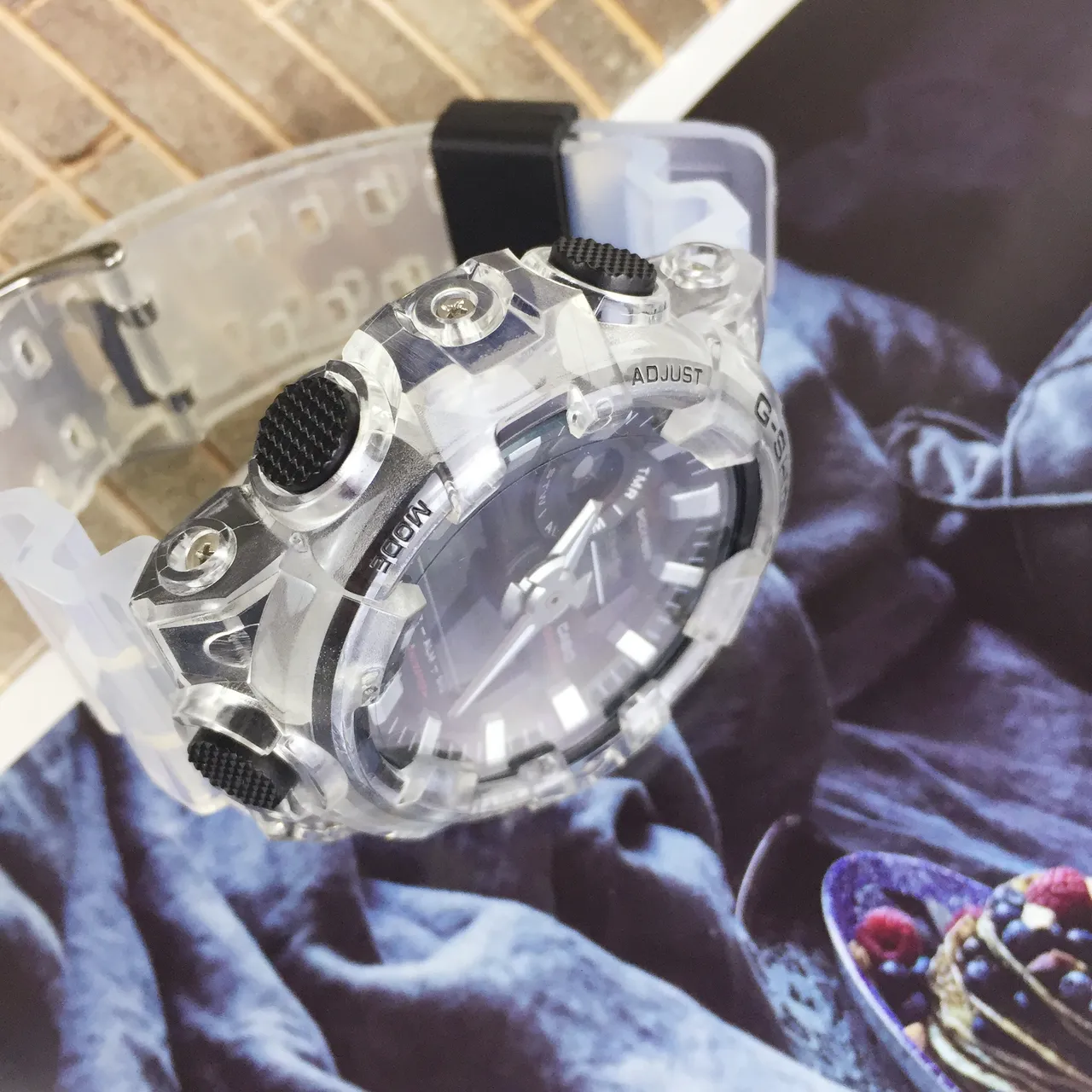 कासियो G-Shock GA-100 पारदर्शी रेजिन स्पोर्ट्स वॉच 5
