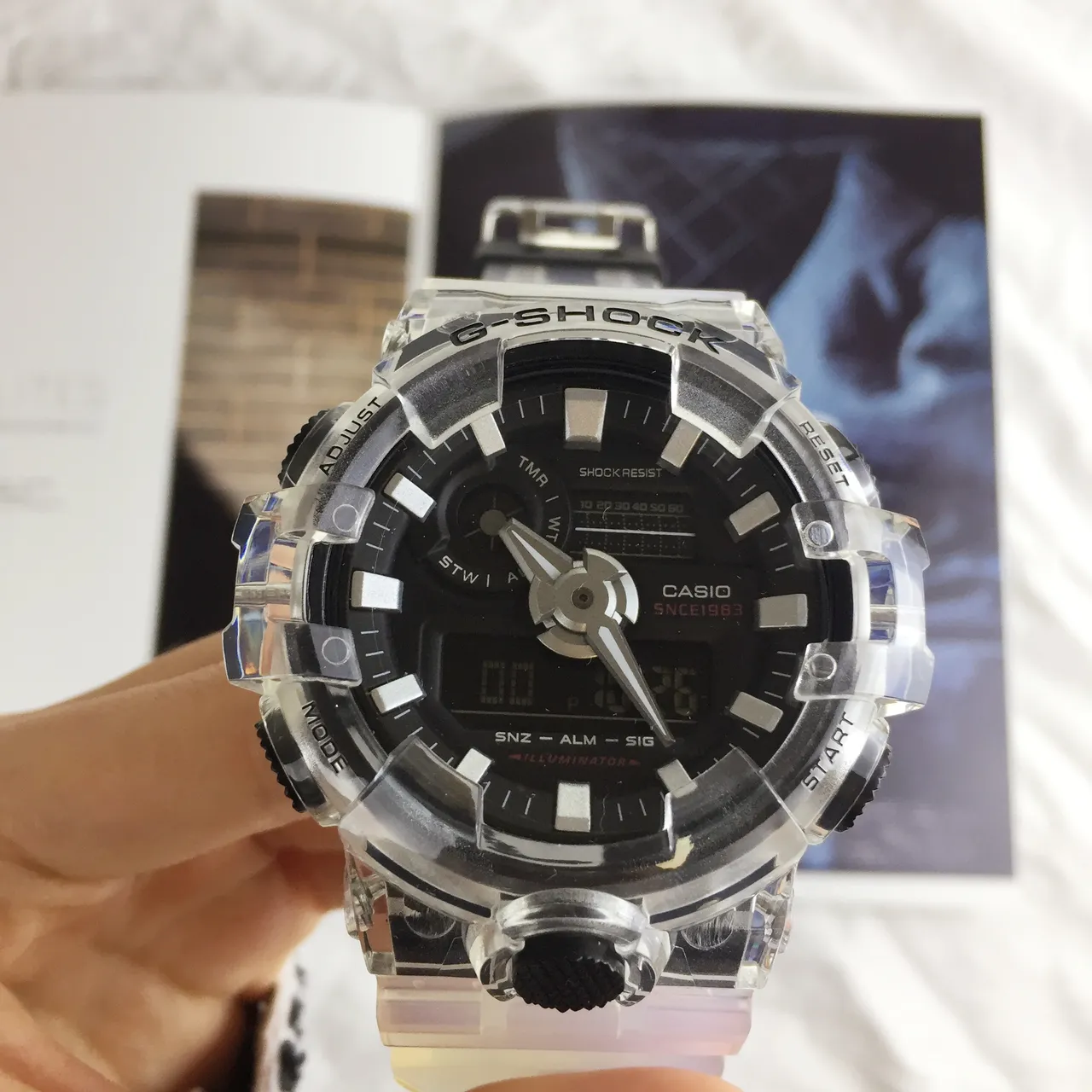 कासियो G-Shock GA-100 पारदर्शी रेजिन स्पोर्ट्स वॉच 7