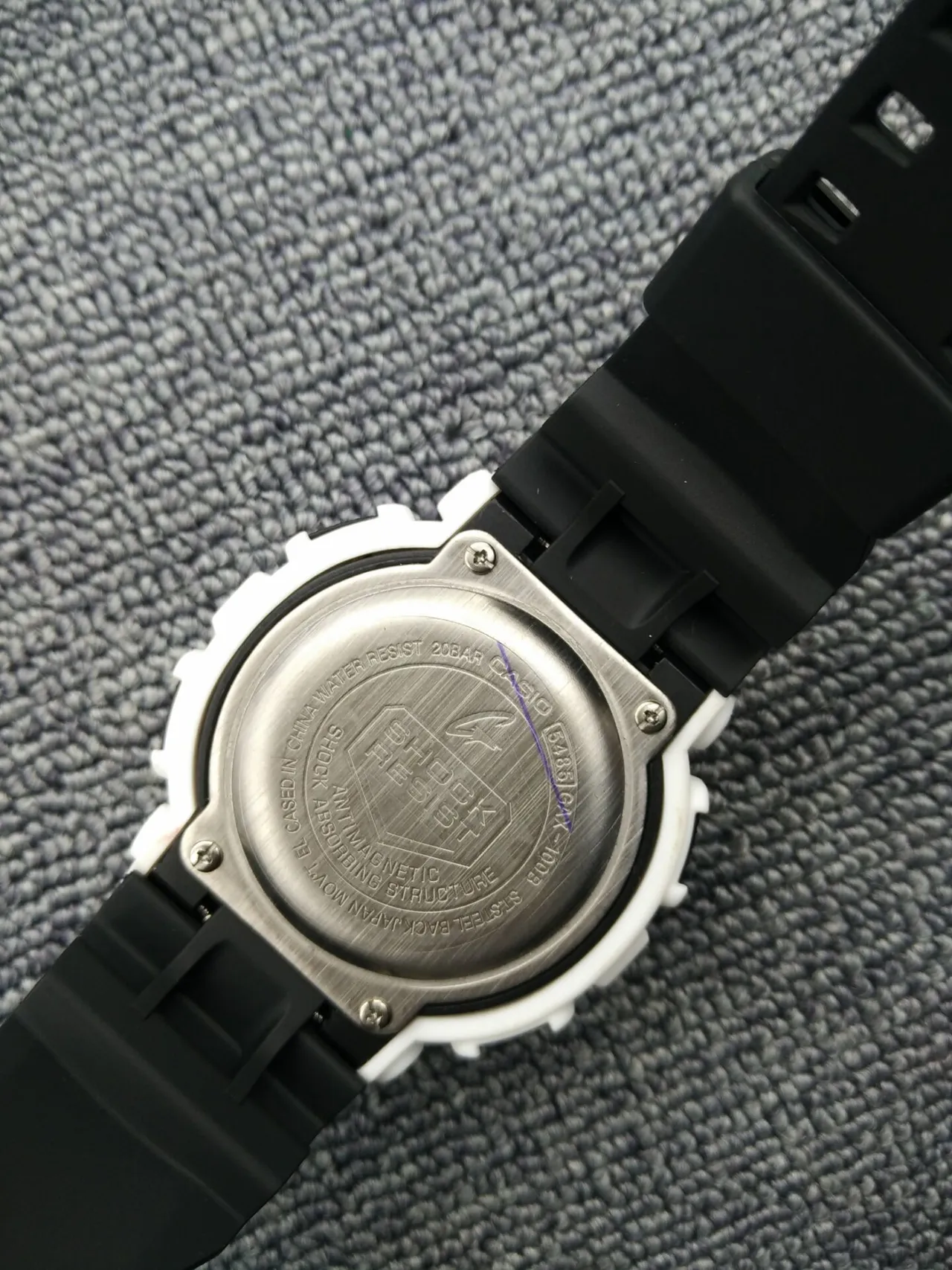 Casio G-Shock GA-100 白黑运动手表 2
