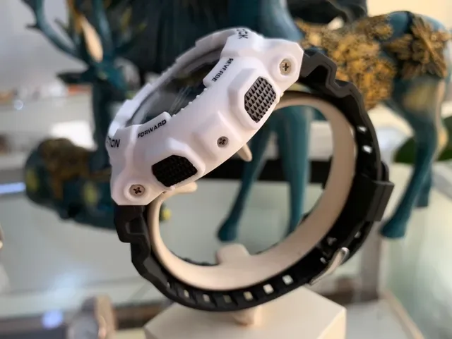 Casio G-Shock GA-100 ساعة رياضية أبيض وأسود 5