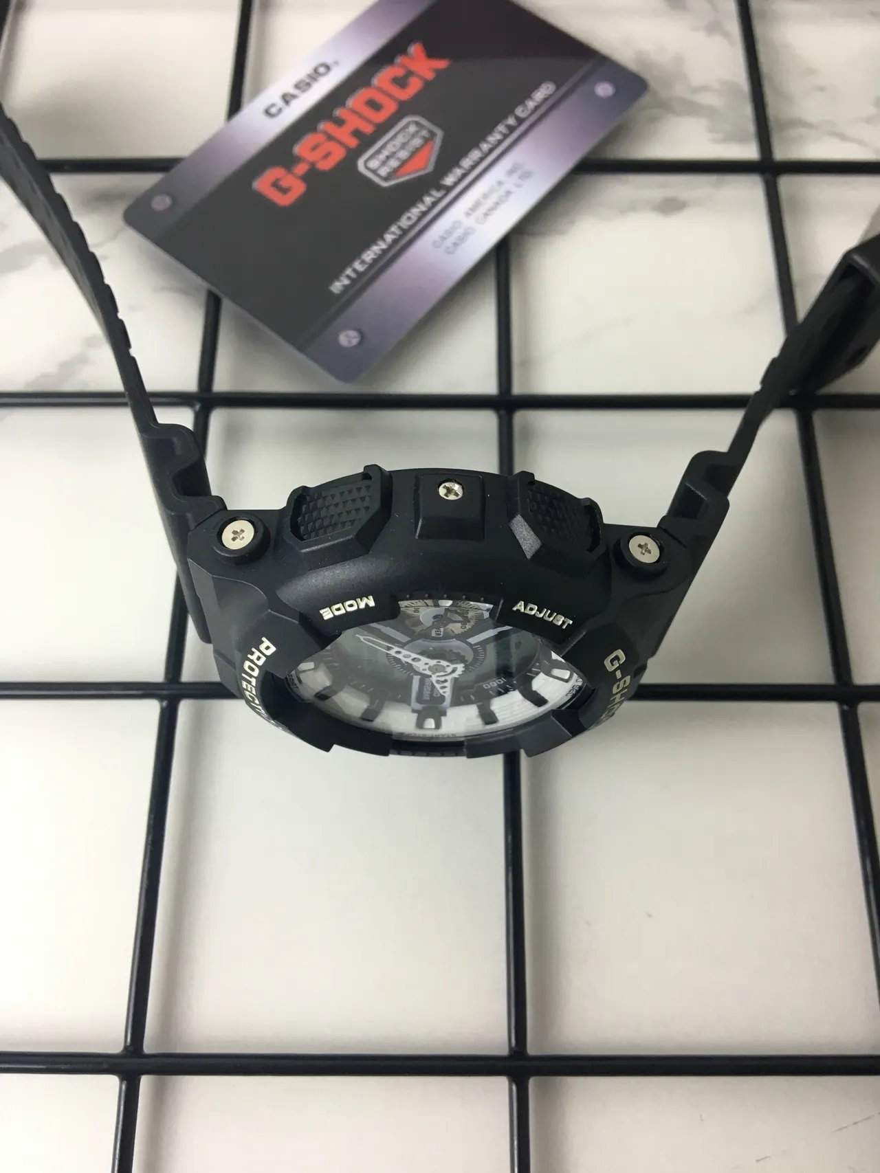 Casio G-Shock GA-110 काला और सफेद स्पोर्ट्स वॉच 5
