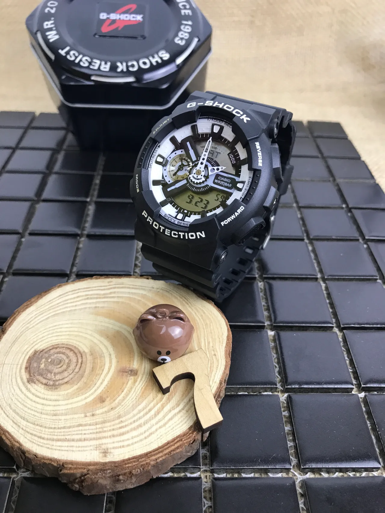 Casio G-Shock GA-110 काला और सफेद स्पोर्ट्स वॉच 9