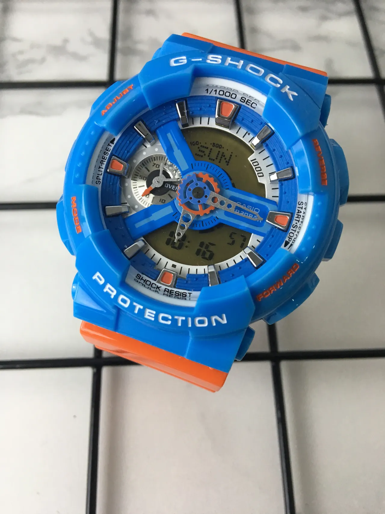 Casio G-Shock GA-110 ساعة رياضية زرقاء وبرتقالية 2