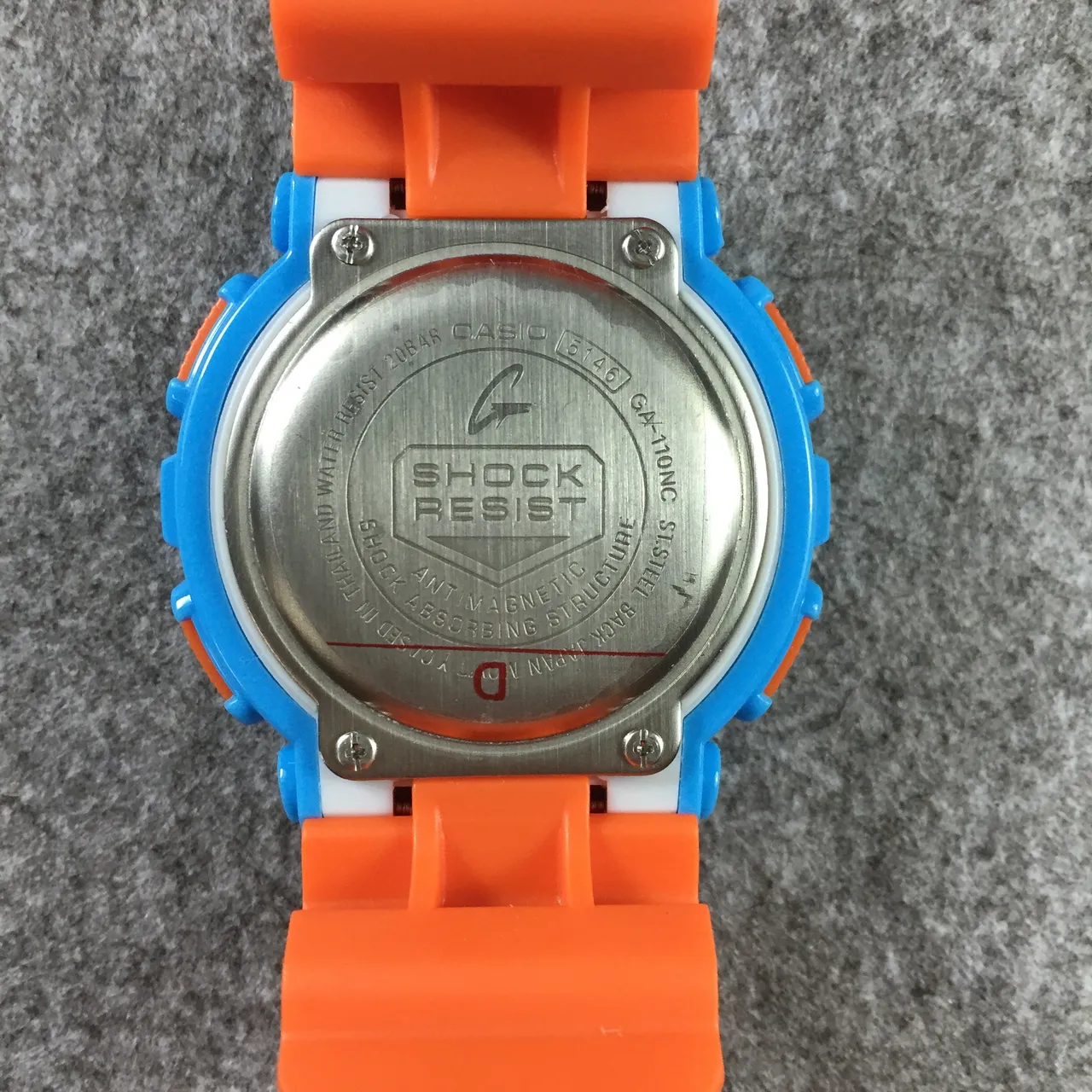 Casio G-Shock GA-110 ساعة رياضية زرقاء وبرتقالية 8