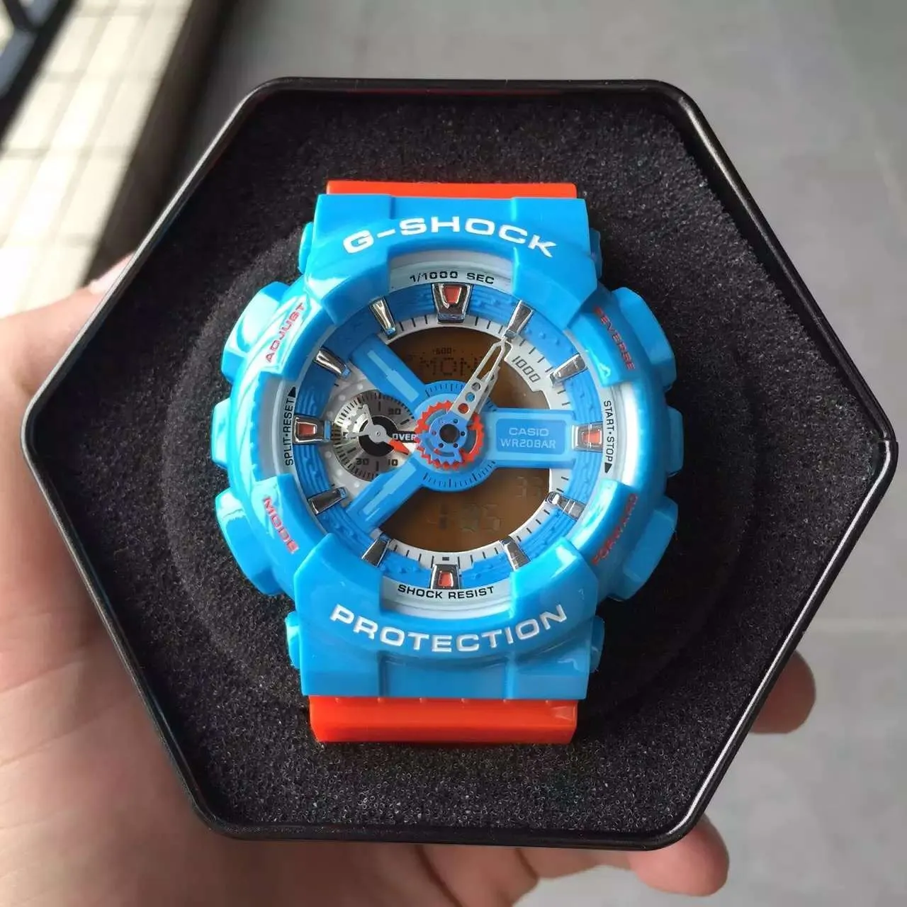 Casio G-Shock GA-110 ساعة رياضية زرقاء وبرتقالية 14