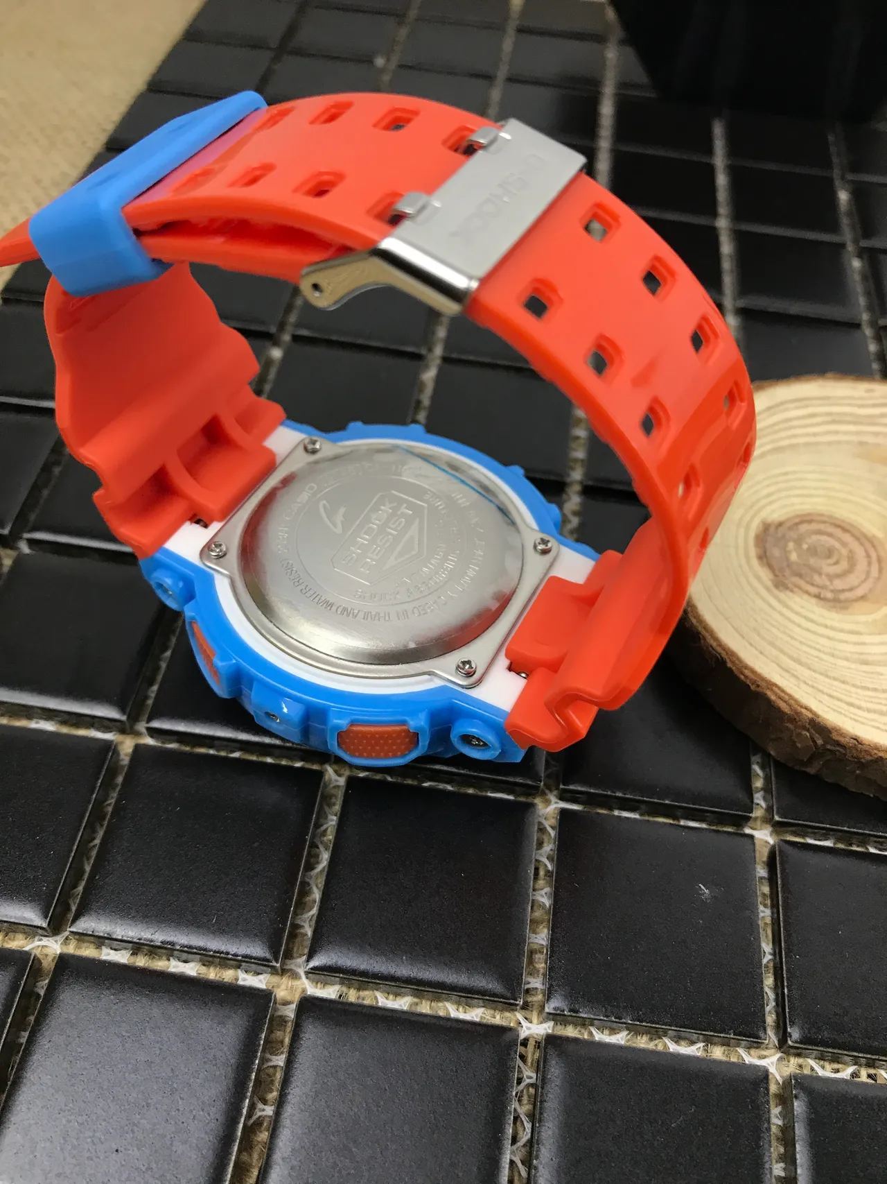 Casio G-Shock GA-110 ساعة رياضية زرقاء وبرتقالية 15
