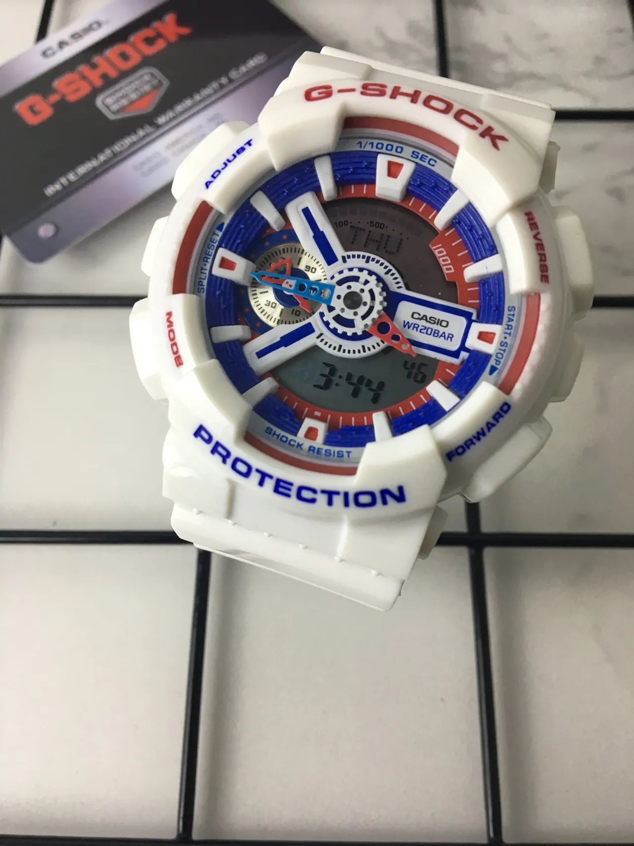 Casio G-Shock GA-110 白红蓝运动手表 2
