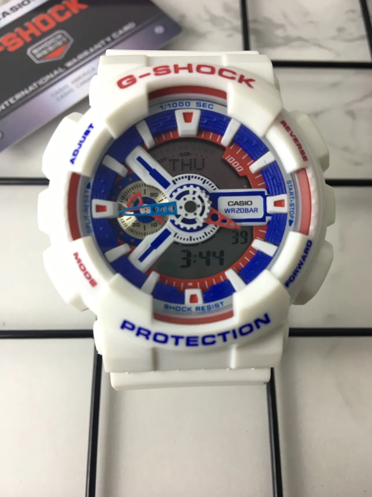 Casio G-Shock GA-110 白红蓝运动手表 3