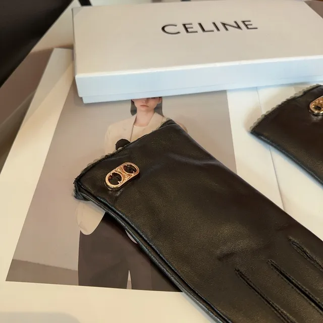 Celine Triomphe 黑白光滑褶皱手腕皮革手套 3