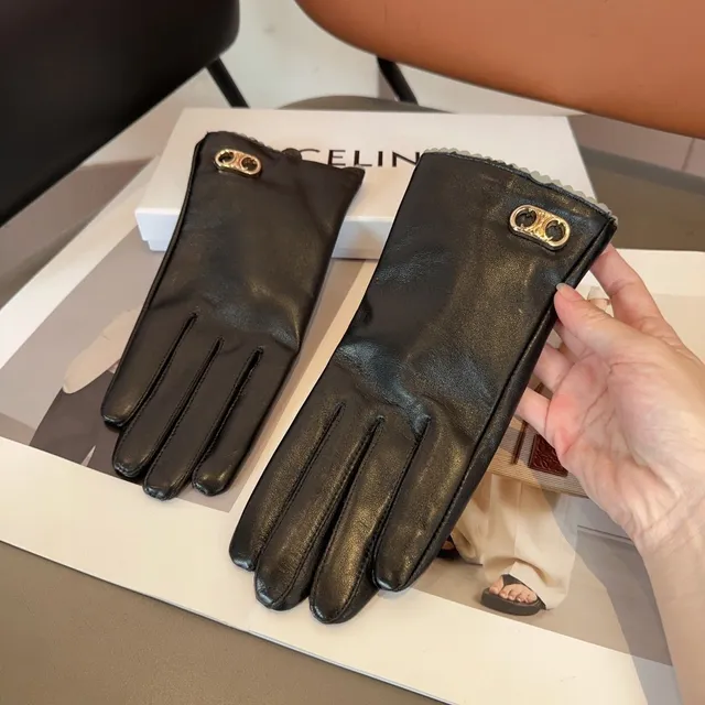 Celine Triomphe 黑白光滑褶皱手腕皮革手套 7