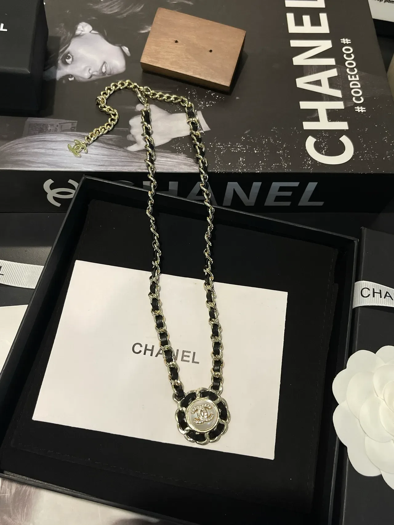 Chanel Black Gold Chain-and-Leather Link Construction Camellia-Inspired Pendant Frame Necklace 8