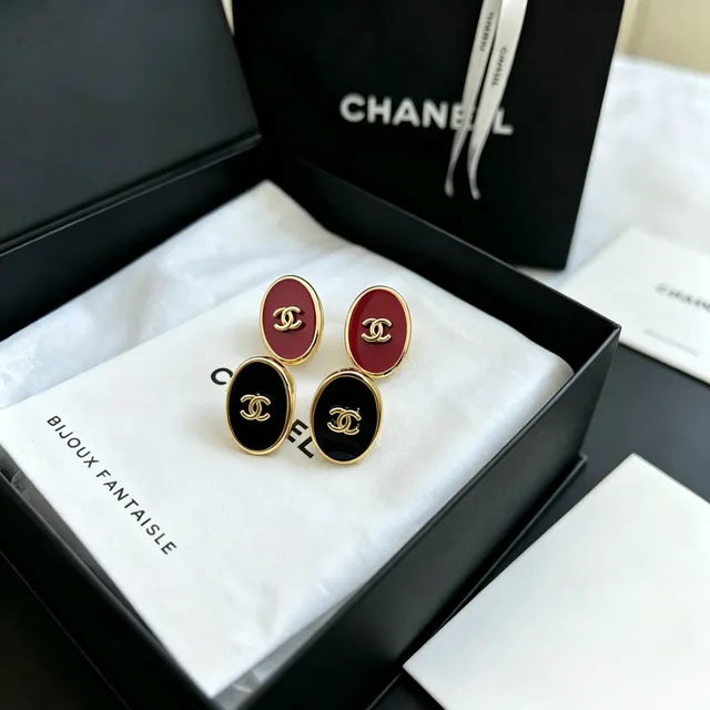 Chanel Black Gold Oval Stud Enamel Earrings 3