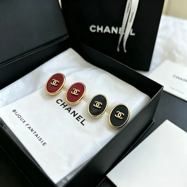 Chanel Black Gold Oval Stud Enamel Earrings 4