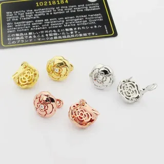 Chanel Camellia Aretes de Motivo Floral de Metal Abierto Dorado