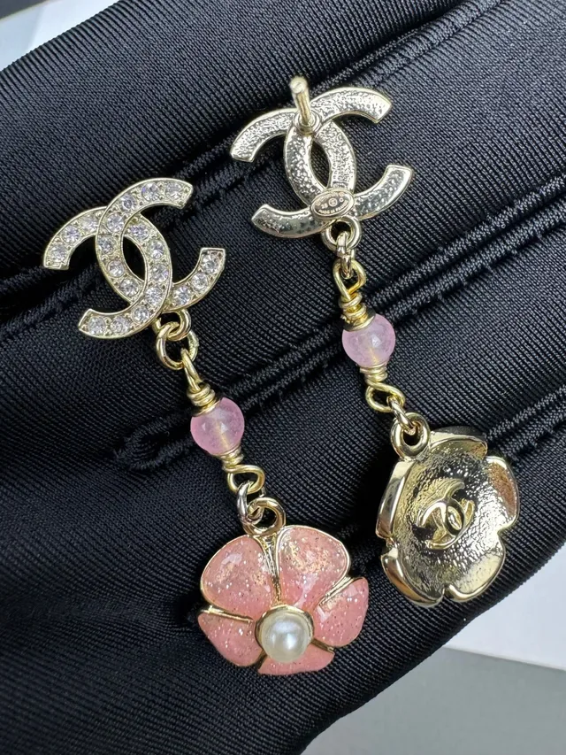 Chanel CC Logo Pink Enamel Flower Pearl Drop Earrings 4