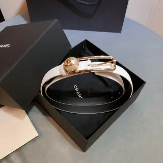 Chanel CC মুক্তা বেল্ট White Gold Smooth Hardware চামড়ার বেল্ট