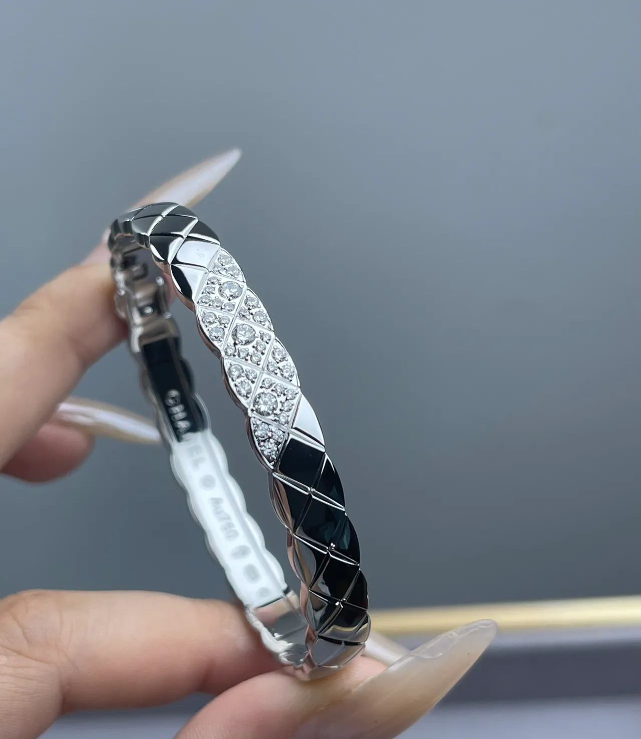 Chanel Coco Crush Bracelets Jonc Cristal Pavé Matelassé 3