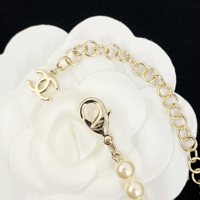 Chanel Coeur Beige colar com corrente de pérolas prateadas e pingente de coração duplo 6