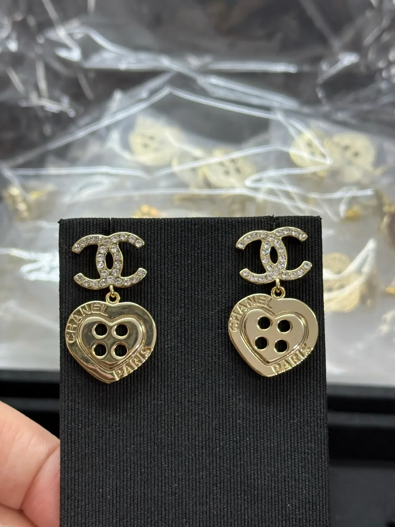 Chanel Heart Button Crystal CC Earrings 4
