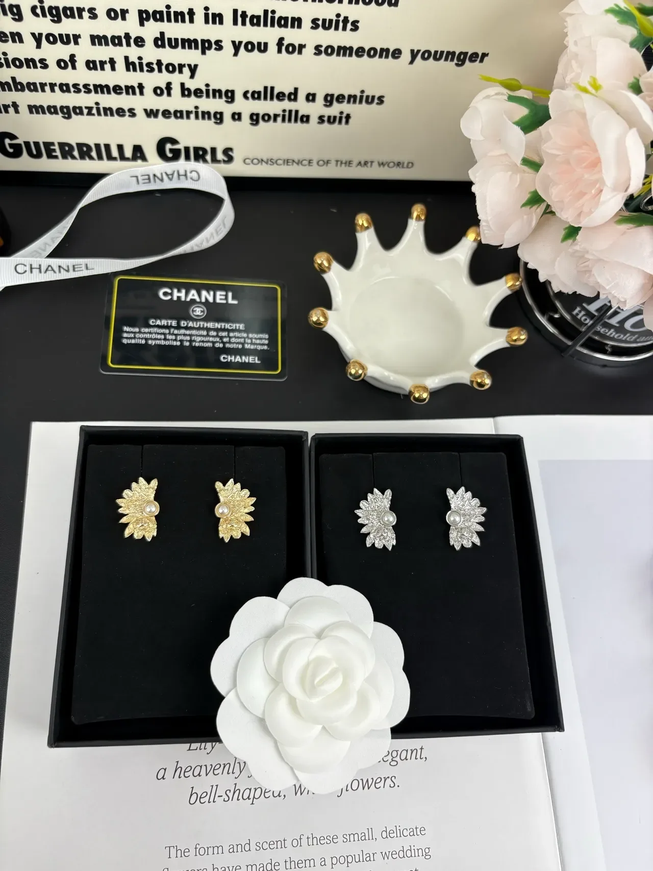 Chanel Leaf Motif Pearl Stud Earrings 4
