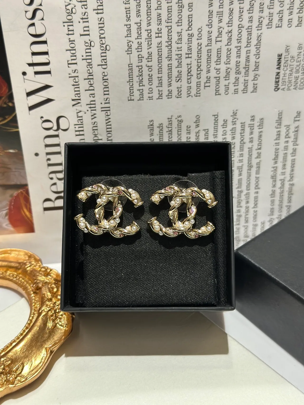 Chanel Twisted CC Pearl and Crystal Earrings 5
