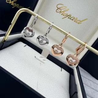 Chopard Happy Hearts Heart-Shaped Mobile Diamond Earrings