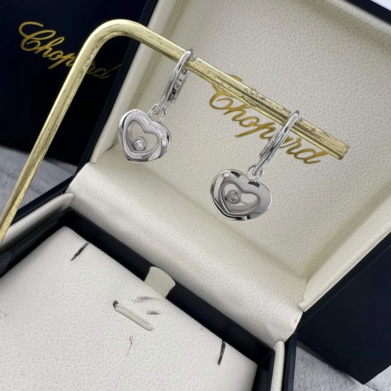 Chopard Happy Hearts Heart-Shaped Mobile Diamond Earrings 4