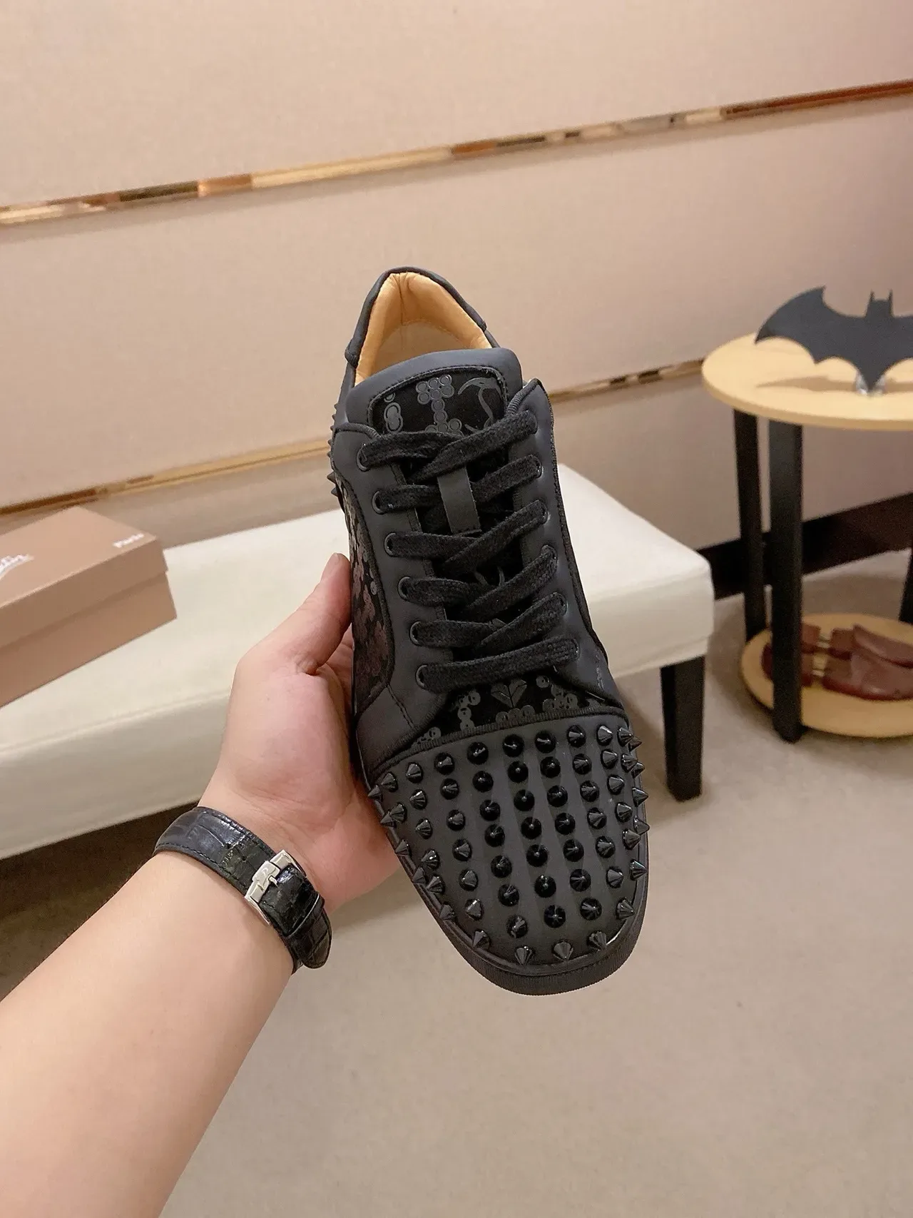 Christian Louboutin Spike Sneaker Chaussures Lifestyle Monogram Tonal Noir 2