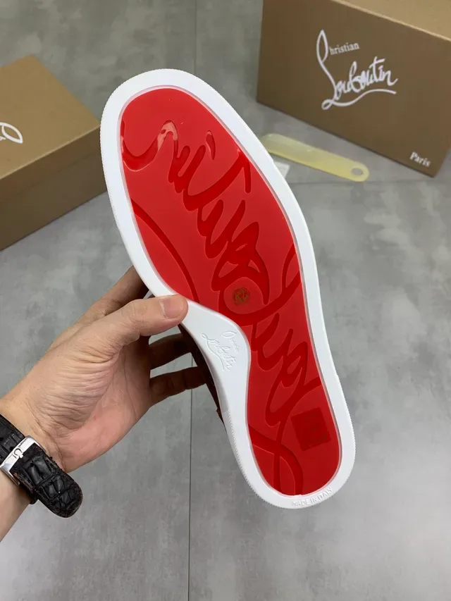 Christian Louboutin سويد سليب أون قاع أبيض أحذية لايف ستايل 2