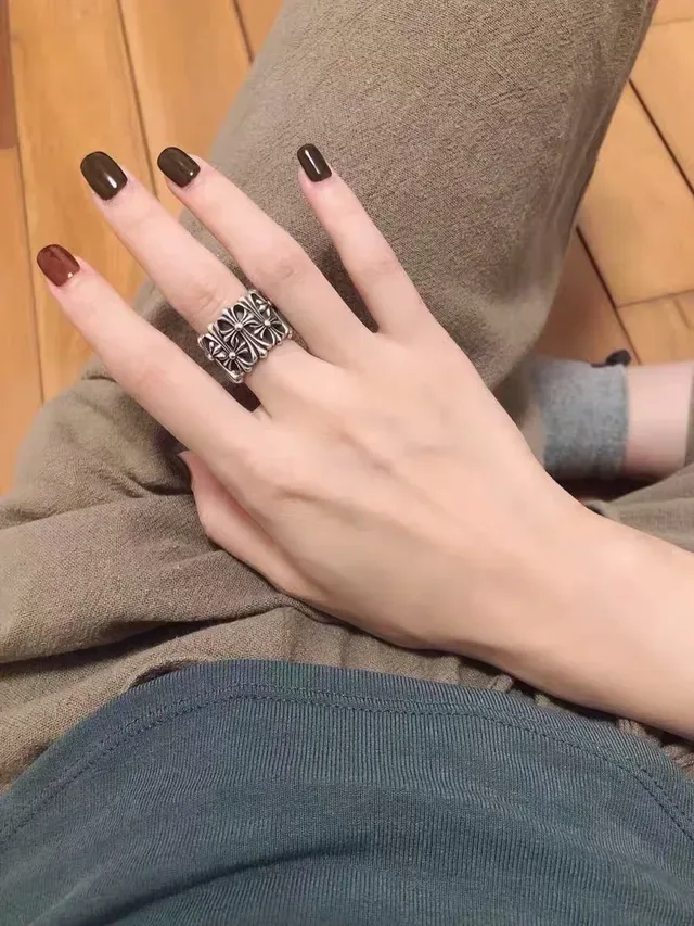 Chrome Hearts كريسانثيموم فرقة واسعة فضي خاتم مزخرف 3