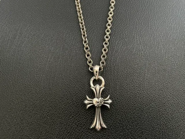 Chrome Hearts Cross and Dagger सिल्वर गॉथिक ऑर्नेट नेकलेस 4