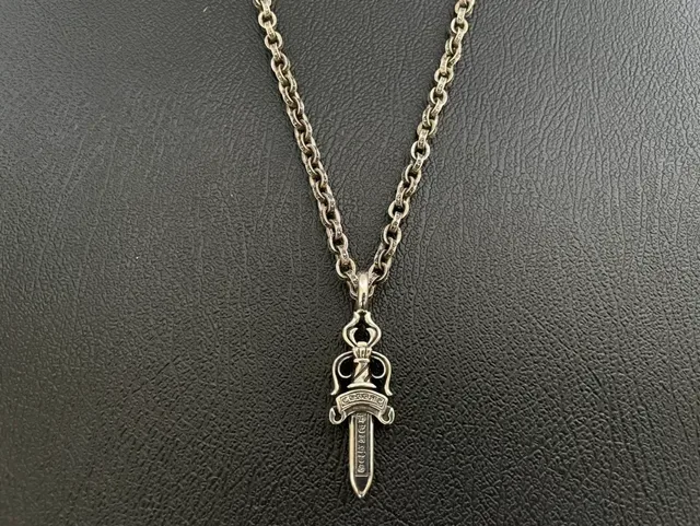 Chrome Hearts Cross and Dagger सिल्वर गॉथिक ऑर्नेट नेकलेस 8