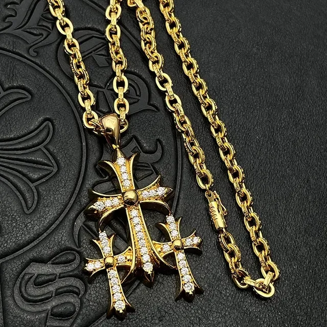 Colar Chrome Hearts Triple Cross Pavé Tono Dourado 7