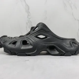 Crocs Black Monolithic Molded Foam Ventilated Cutout Design Clog