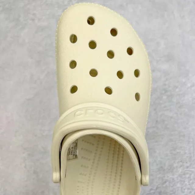 Crocs Classic Clog 米色 模塑泡沫凉鞋 7