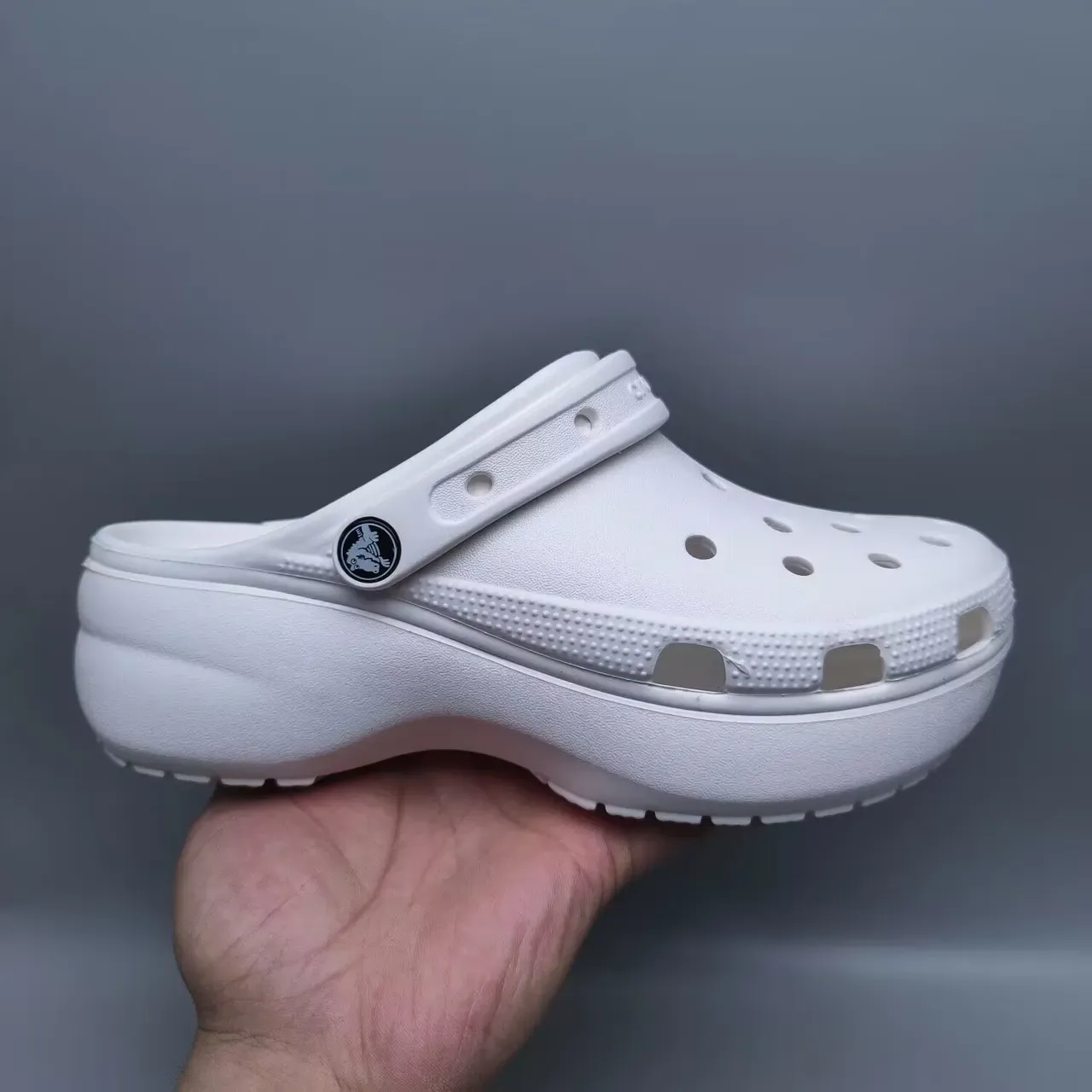 Crocs Classic Clog Blanc Mousse Moldée 2