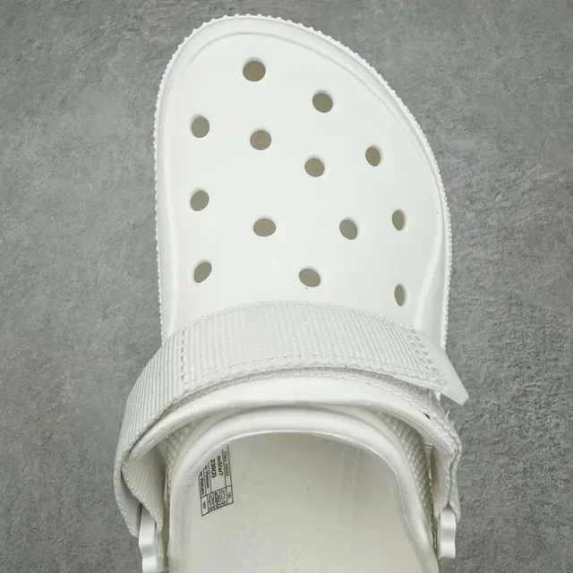 Crocs Echo Clog Zueco Branco com Plataforma e Cinta 4