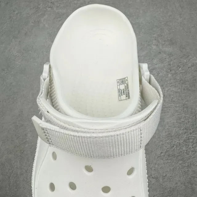 Crocs Echo Clog Zueco Branco com Plataforma e Cinta 5