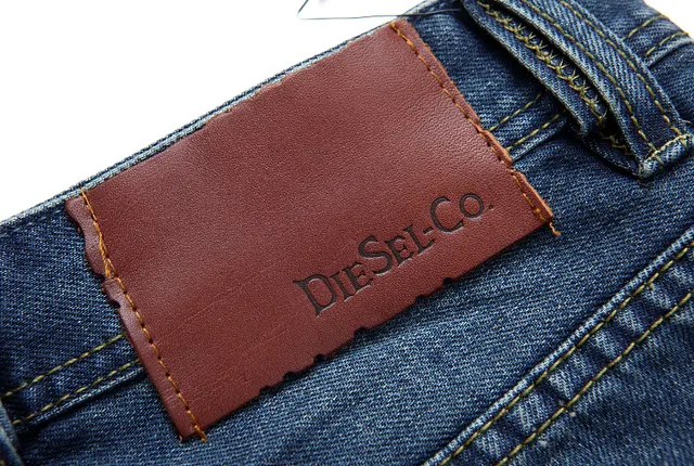 Diesel खुरदुरा पेंट-स्प्लैटर डेनिम शॉर्ट्स 19