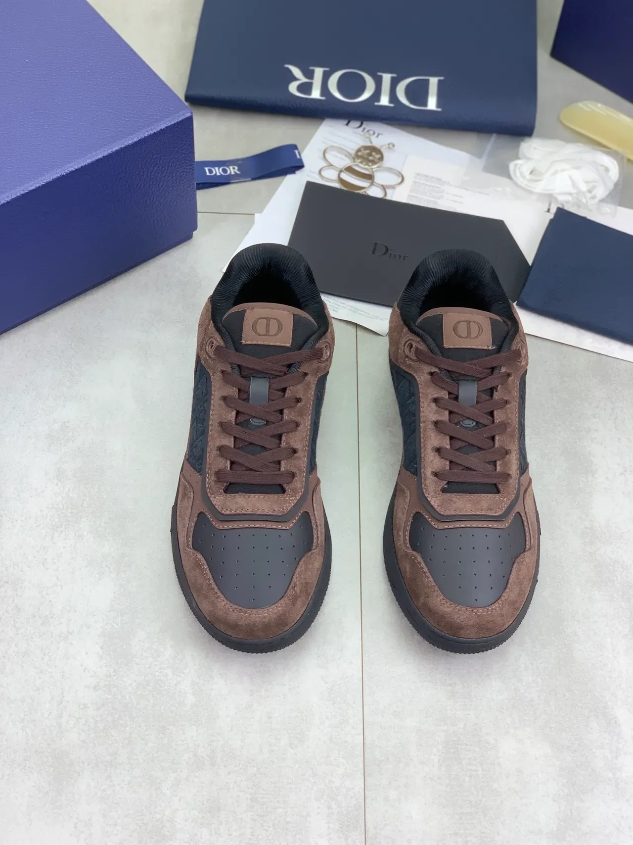 Dior B23 Tênis Lifestyle de Camurça Marrom e Preto Monogram 4