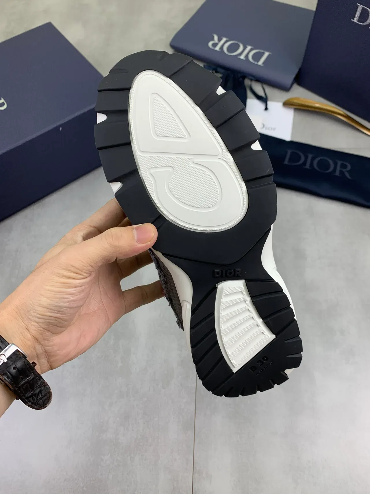 Dior B30 رمادي حافة ممزقة نسيج أحذية رياضية أسلوب حياة 4