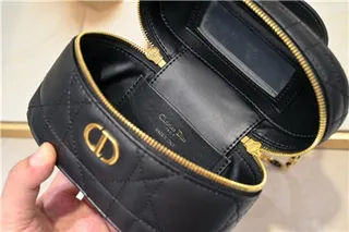 Dior सौंदर्य केस Navy Oblique Monogram Boston Bag 19