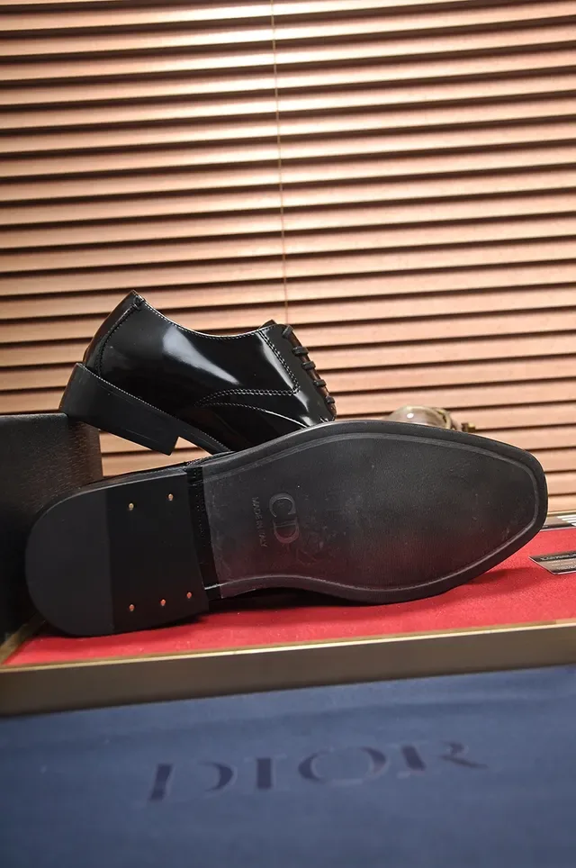Dior Sapatos Oxford Preto Marrom Couro Patentado Brilhante Ponta de Bota 3