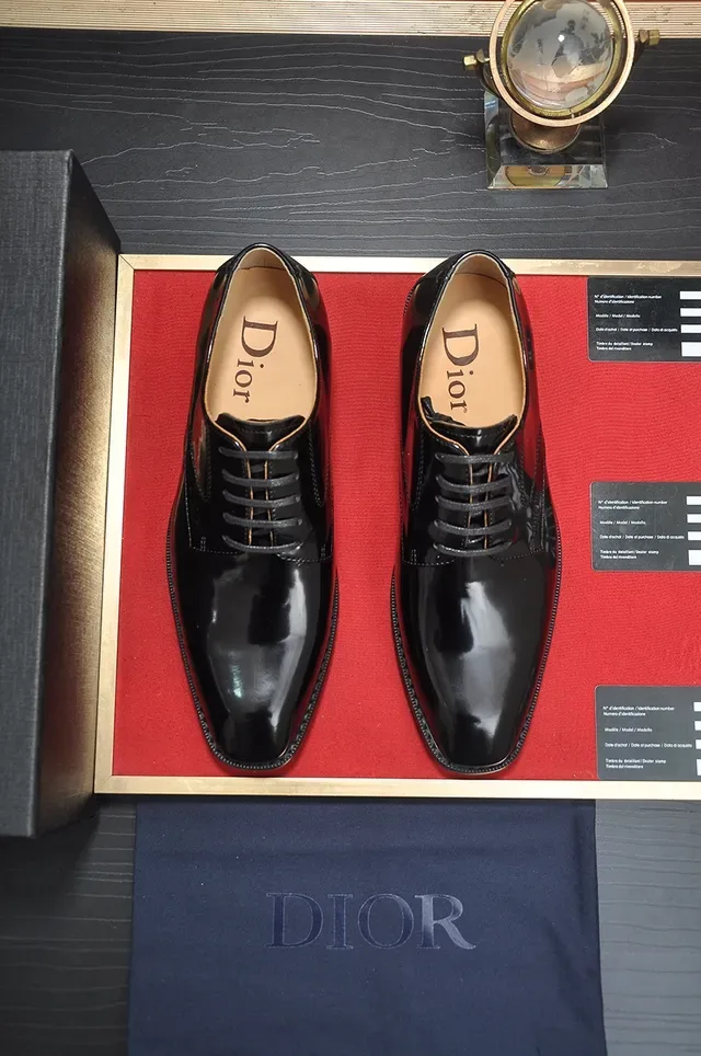 Dior Sapatos Oxford Preto Marrom Couro Patentado Brilhante Ponta de Bota 5