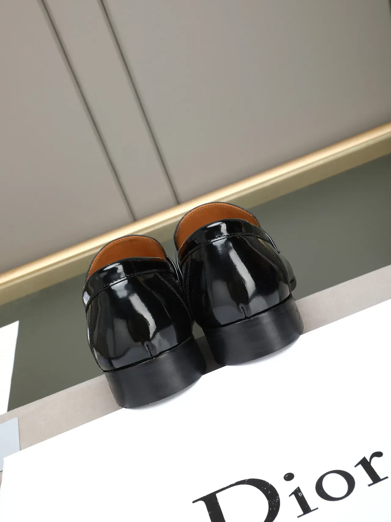 Dior Black Gold Glossy Patent Leather Moc-Toe Stitching Loafer 3