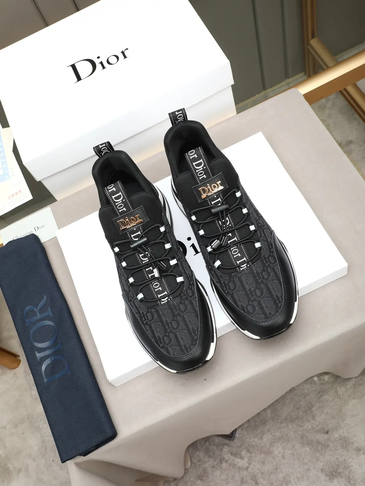 Dior 黑白 Oblique Jacquard 皮革鞋头休闲运动鞋 4