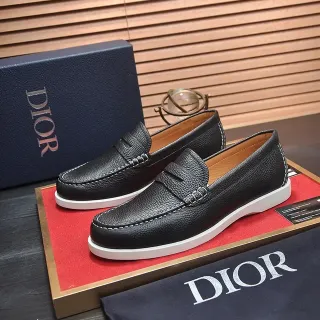 Dior 黑白粒面皮革对比鞋底乐福鞋