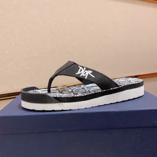 Dior Chaussons noirs et blancs à semelle plateforme avec intérieur monogrammé
